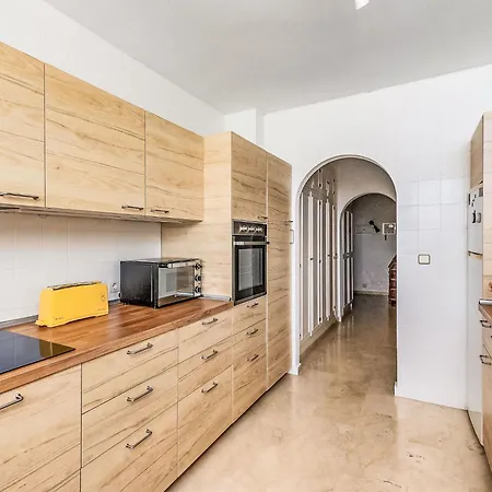 Edificio El Rey-2 By Interhome *