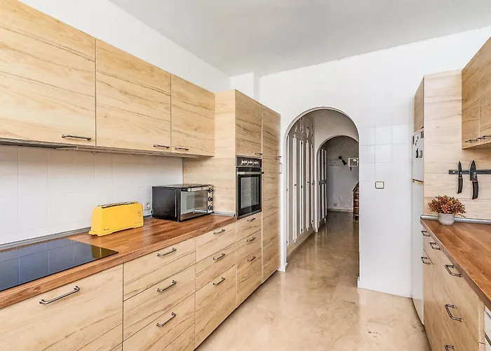 Edificio El Rey-2 By Interhome *