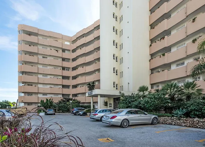 Edificio El Rey-2 By Interhome