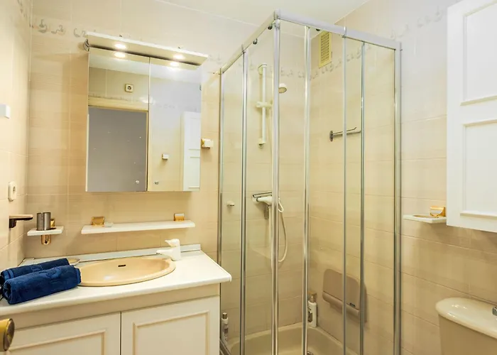 Edificio El Rey-2 By Interhome Apartment